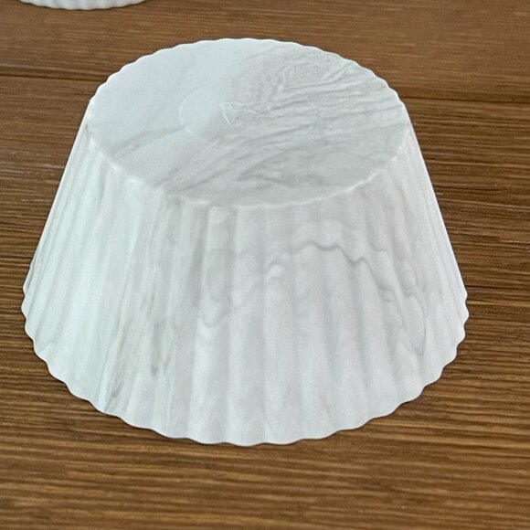 Sur La Table Silicone Baking Cups - Set of 12 - Picture 6 of 7